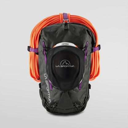 Challenger 28 Backpack Black