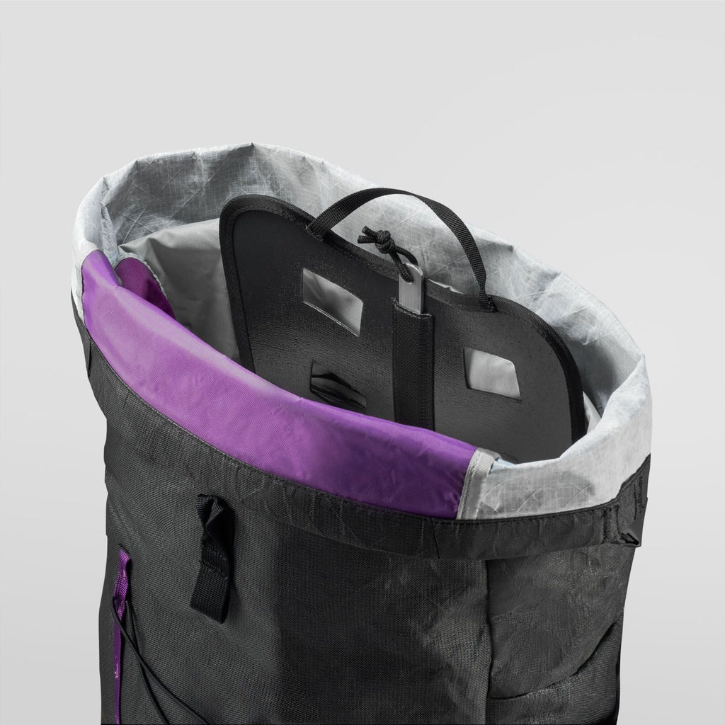 Challenger 28 Backpack Black